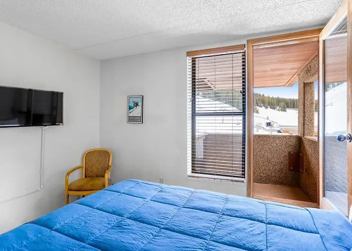 Spruce Lodge, Unit 391 *