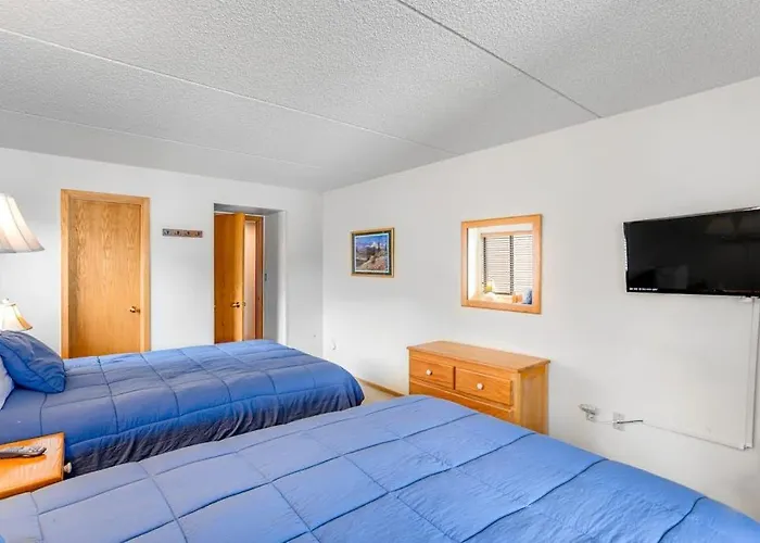 Spruce Lodge, Unit 391